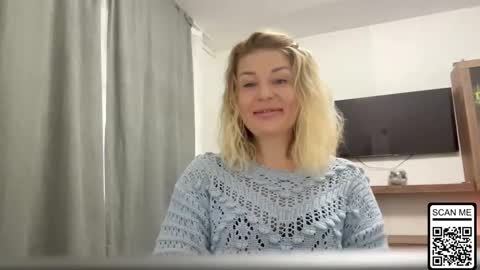 blondie_xoxoxo online show from 10.10.25