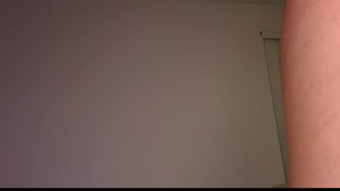 Snapshot of blueaby1 chatting on 09.29.25 blueaby1 online show from 09.29.25