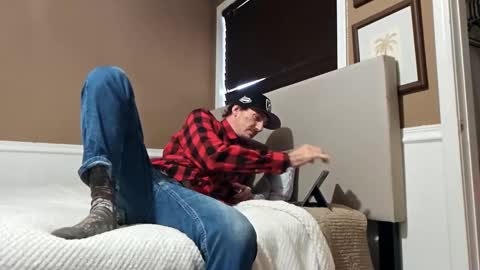 Snapshot of bluecollarfck chatting on 12.17.24 Dominick Wyte online show from 12.17.24