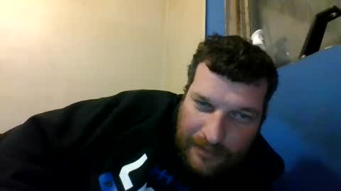 bluedemoneyes1986 online show from 02.12.25