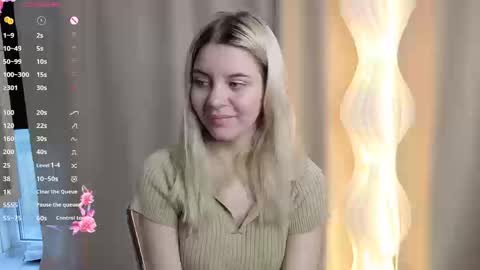 Chloe online show from 10.18.25