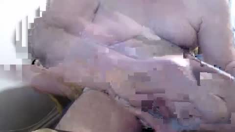 Snapshot of bolbil1 chatting on 12.26.24 bolbil1 online show from 12.26.24