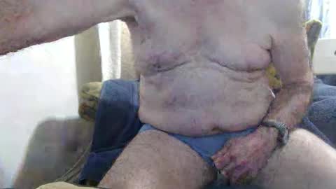 Snapshot of bolbil1 chatting on 10.27.25 bolbil1 online show from 10.27.25