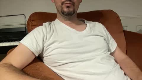 Snapshot of boludopeludo chatting on 10.27.25 edilsonrd online show from 10.27.25
