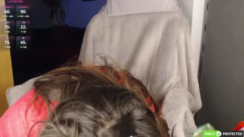 Snapshot of bon_appetits69 chatting on 12.25.24 Luthien online show from 12.25.24