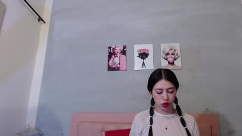 Snapshot of bonney_gabriel chatting on 10.18.25 bonney_gabriel online show from 10.18.25