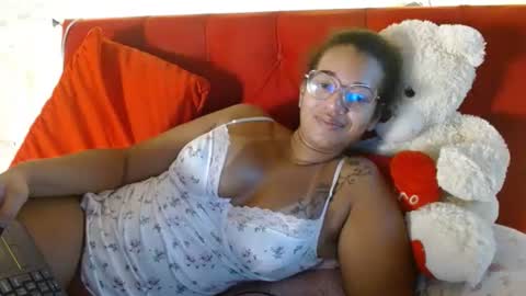 Snapshot of bonvivantb chatting on 12.02.24 Queen Bon Vivantt online show from 12.02.24