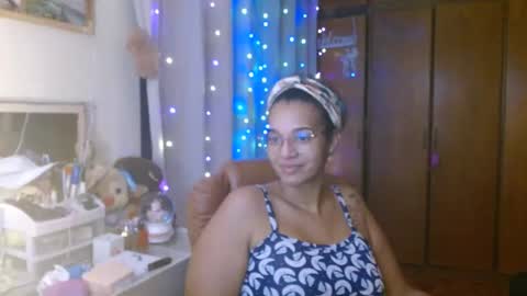 Snapshot of bonvivantb chatting on 01.21.25 Queen Bon Vivantt online show from 01.21.25