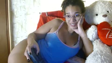 Snapshot of bonvivantb chatting on 01.26.25 Queen Bon Vivantt online show from 01.26.25