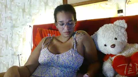 Snapshot of bonvivantb chatting on 02.16.25 Queen Bon Vivantt online show from 02.16.25