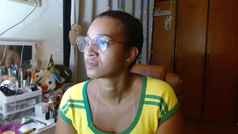 Snapshot of bonvivantb chatting on 02.19.25 Queen Bon Vivantt online show from 02.19.25