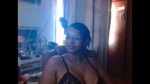 Snapshot of bonvivantb chatting on 03.06.25 Queen Bon Vivantt online show from 03.06.25