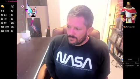 Snapshot of boytoyfrindles chatting on 10.30.25 boytoyfrindles online show from 10.30.25