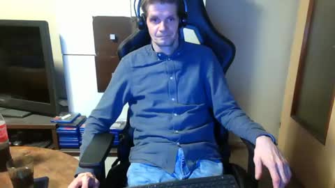 Snapshot of bponie1 chatting on 01.10.25 bponie1 online show from 01.10.25