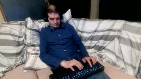 Snapshot of bponie1 chatting on 09.21.25 bponie1 online show from 09.21.25