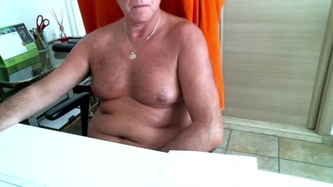 Snapshot of braccobald chatting on 03.03.25 Braccobald online show from 03.03.25