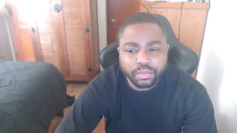 Snapshot of breadw1nnah chatting on 12.10.24 Breadw1nnah online show from 12.10.24