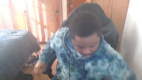 Snapshot of breadw1nnah chatting on 01.15.25 Breadw1nnah online show from 01.15.25