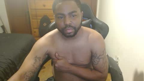 Snapshot of breadw1nnah chatting on 10.12.25 Breadw1nnah online show from 10.12.25