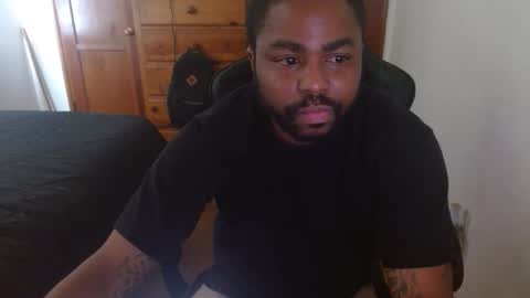 Snapshot of breadw1nnah chatting on 10.19.25 Breadw1nnah online show from 10.19.25