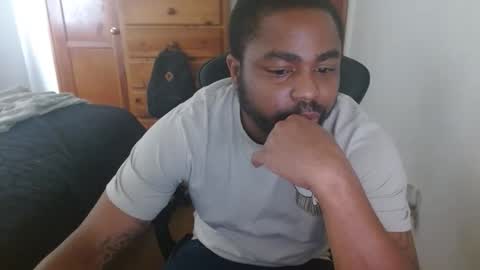 Snapshot of breadw1nnah chatting on 10.22.25 Breadw1nnah online show from 10.22.25