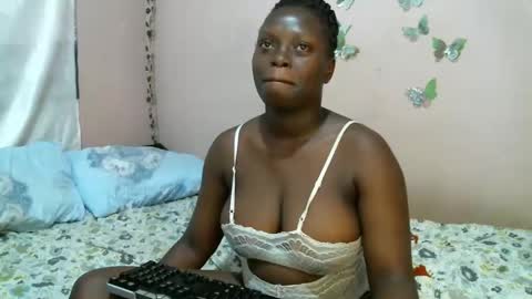 Snapshot of brennabaibe chatting on 03.04.25 Brenda xxx online show from 03.04.25