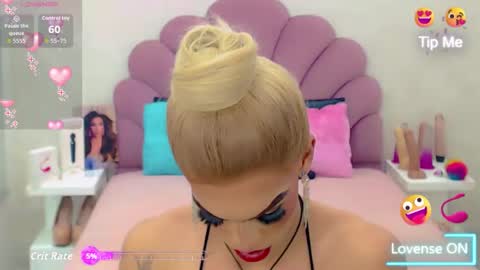Snapshot of briana_sex32 chatting on 09.28.25 BRIANA online show from 09.28.25
