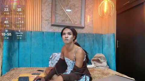 briannyte25 online show from 10.14.25