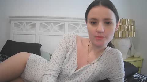 Snapshot of brittbratt24 chatting on 01.29.25 Britt    online show from 01.29.25