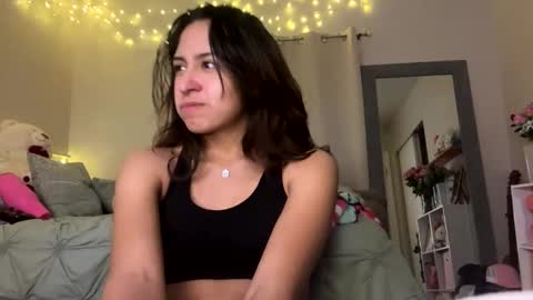 Snapshot of brownbunny212 chatting on 01.23.25 brownbunny212 online show from 01.23.25