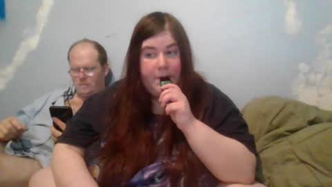 Snapshot of browneyedbeauty6969 chatting on 11.17.25 Beauty online show from 11.17.25