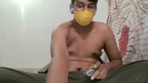 Snapshot of brownguy2505 chatting on 12.21.24 brownguy2505 online show from 12.21.24