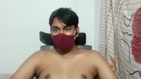 Snapshot of brownguy2505 chatting on 12.28.24 brownguy2505 online show from 12.28.24