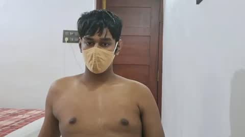 Snapshot of brownguy2505 chatting on 09.21.25 brownguy2505 online show from 09.21.25