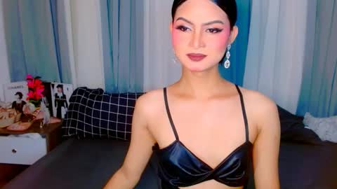 Snapshot of brownsausageroberta chatting on 09.12.25 Roberta GODDESS OF PLEASURE AND SEXUALDESIRE online show from 09.12.25