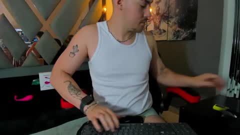 Snapshot of brunowalkerr chatting on 10.11.25 Say me Bruno online show from 10.11.25