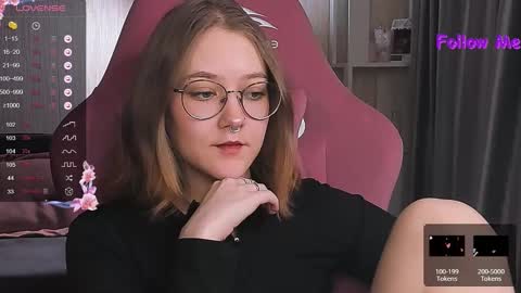 Snapshot of bubble_bunny chatting on 01.21.25 Ruby online show from 01.21.25