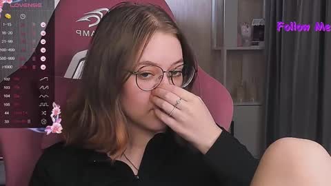 Snapshot of bubble_bunny chatting on 01.22.25 Ruby online show from 01.22.25