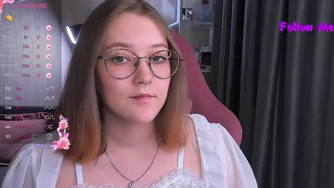 Snapshot of bubble_bunny chatting on 02.16.25 Ruby online show from 02.16.25