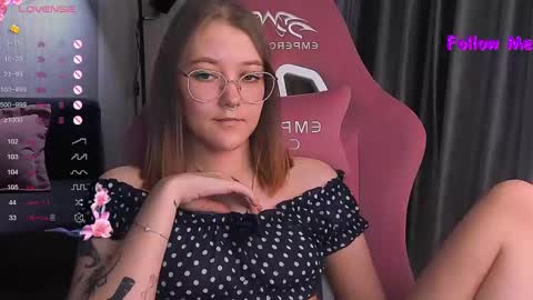 Snapshot of bubble_bunny chatting on 02.27.25 Ruby online show from 02.27.25