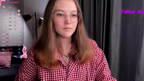 Snapshot of bubble_bunny chatting on 10.04.25 Ruby online show from 10.04.25