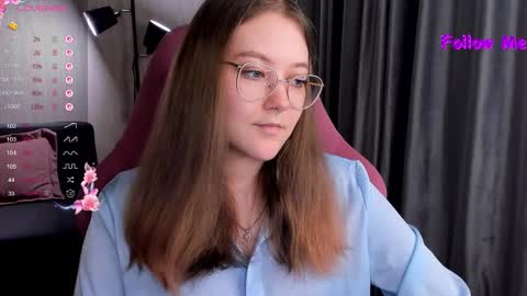 Snapshot of bubble_bunny chatting on 10.19.25 Ruby online show from 10.19.25