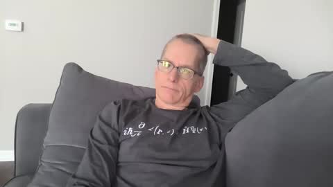 Snapshot of budman004 chatting on 11.02.25 budman004 online show from 11.02.25