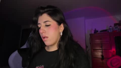 Snapshot of bunnyy09 chatting on 09.15.25 Jess online show from 09.15.25