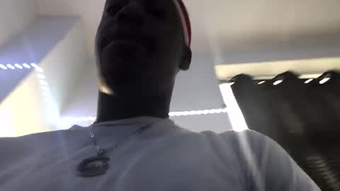 Snapshot of burgerboy06 chatting on 02.19.25 burgerboy06 online show from 02.19.25