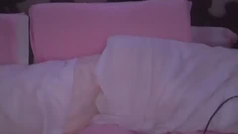 Snapshot of byel0ves chatting on 09.18.25 angel online show from 09.18.25