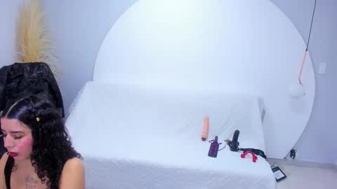 Snapshot of c4roline1_ chatting on 11.05.25 c4roline1_ online show from 11.05.25