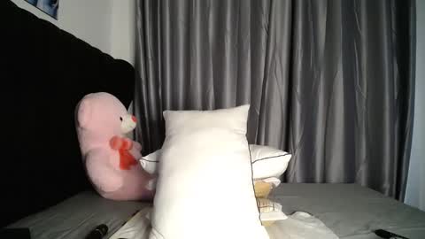 EVA online show from 02.22.25