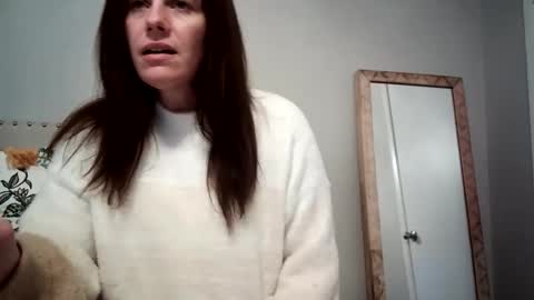 Snapshot of caitie__citrine chatting on 12.09.24 Caitie Citrine online show from 12.09.24