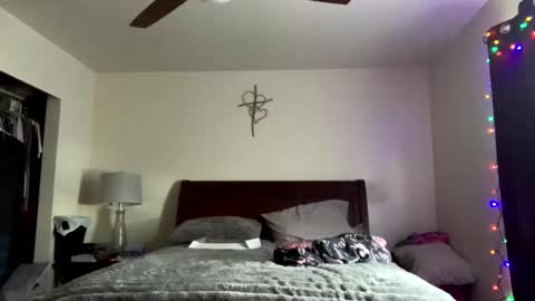 Snapshot of calishop1 chatting on 12.12.24 calishop1 online show from 12.12.24